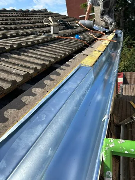 Entretien de toiture — chantier F.Couverture