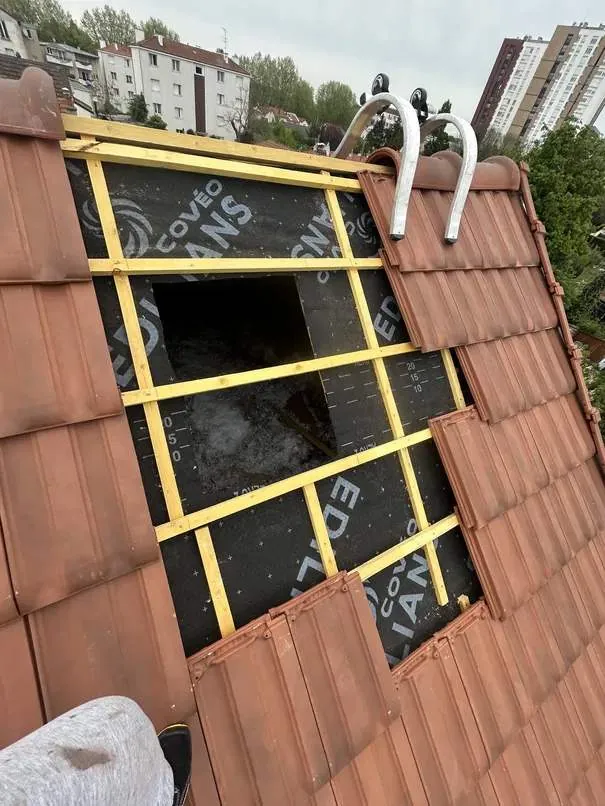 Avant : chevêtre ouvert dans la toiture