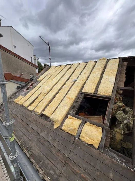 Isolation de toiture et combles — chantier F.Couverture